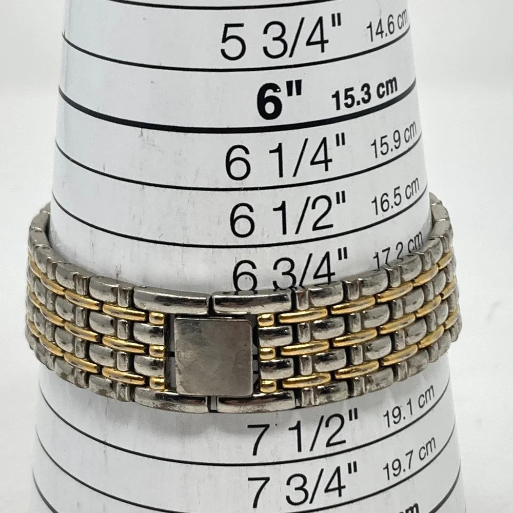 Pulsar Womens Watch 17mm White Dial Two Tone Crystal V810-X056 New Battery 7.25